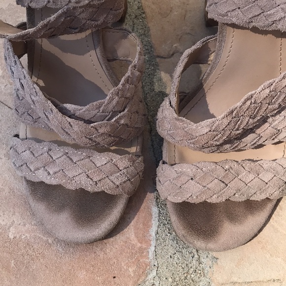 BCBG Tan Leather Heels - Picture 6 of 13